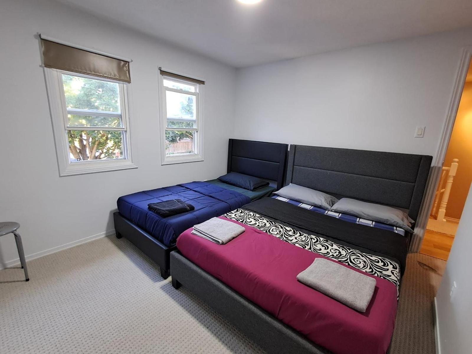 Square One Suite- Attached Bathroom, Walking Transit & Plaza